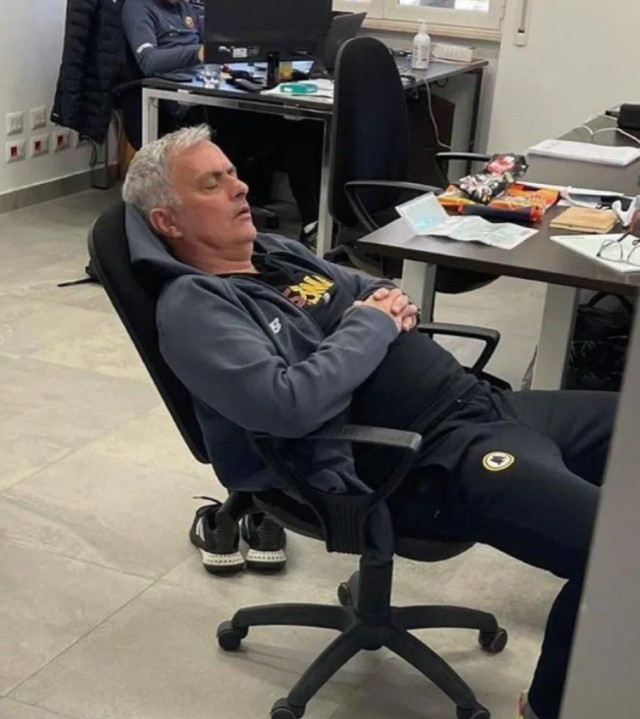 Jose Mourinho'nun yıllar önceki fotoğrafı taraftarı delirtti