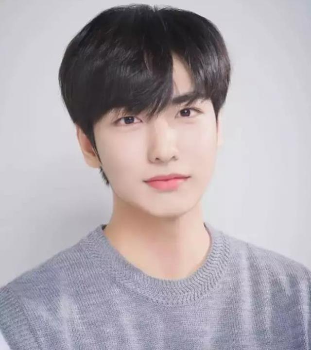 Ünlü şarkıcı Lee Ji Han, 153 kişinin öldüğü izdihamda ezilerek hayatını kaybetti