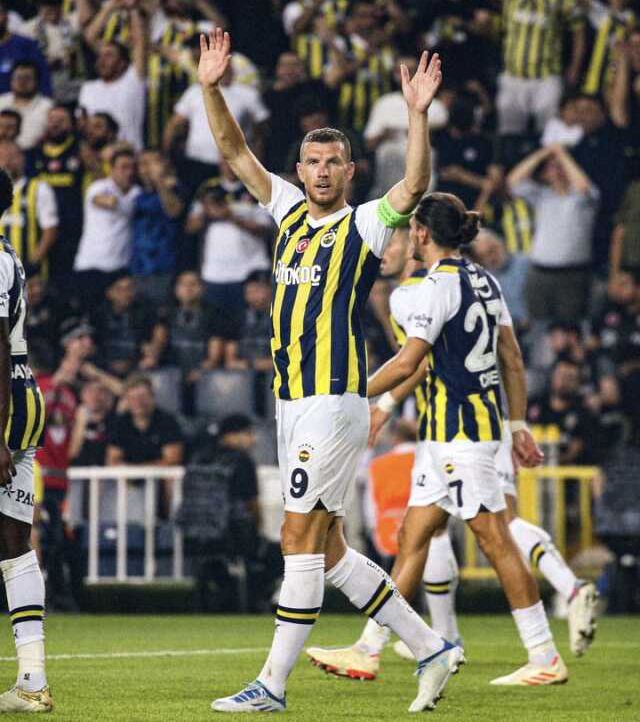 Son Dakika: UEFA Konferans Ligi 2. ön eleme turu ilk maçında Fenerbahçe, Zimbru'yu 5-0 mağlup etti