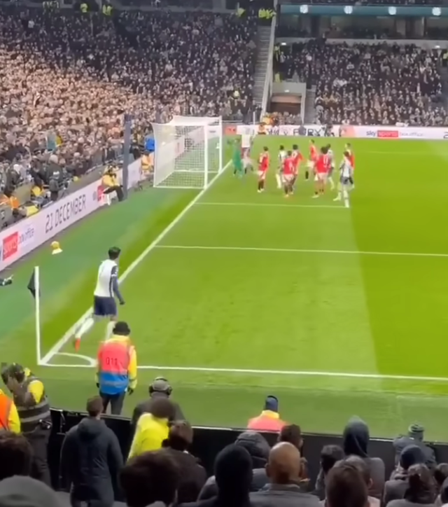 Premier Lig'de ödül verildi! Altay Bayındır yılın golünü yemiş