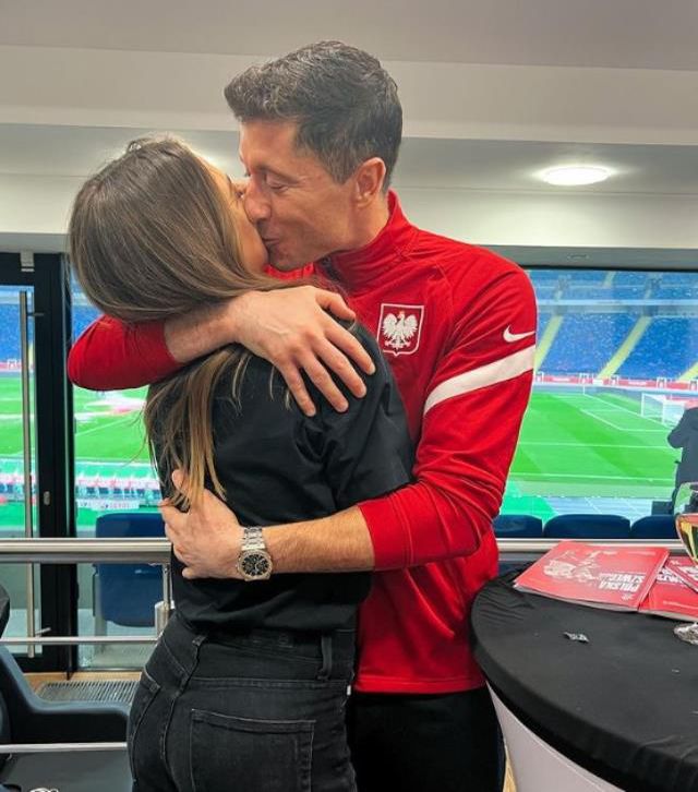Lewandowski görmesin! Güzeller güzeli eşinden ses getiren paylaşım