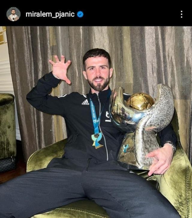 Erken elveda! Pjanic sosyal medyadan Beşiktaş'a veda etti