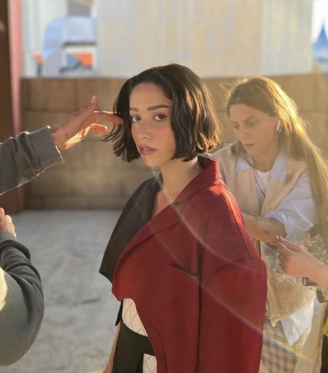 Zeynep Bastık kimdir? Zeynep Bastık kaç yaşında, nereli? Zeynep Bastık şarkıları neler? Zeynep Bastık İnstagram hesabı!