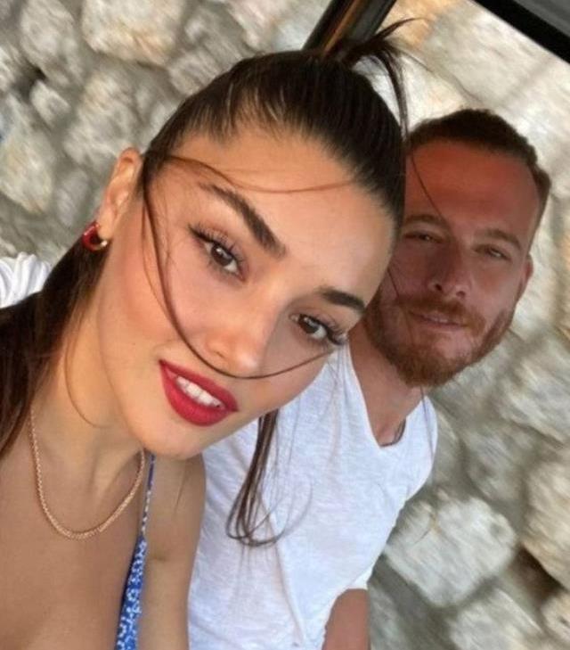 Kerem Bursin boks yaptığı anları paylaştı, notu gören herkesin aklına Hande Erçel geldi