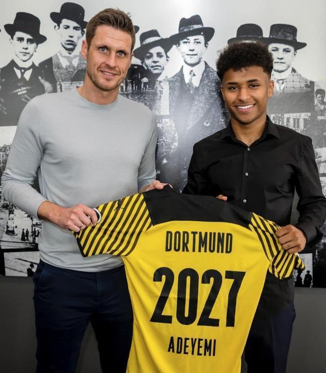 Borussia Dormund, Haaland'ın yerini hemen doldurdu! Karim Adeyemi resmi imzayı attı