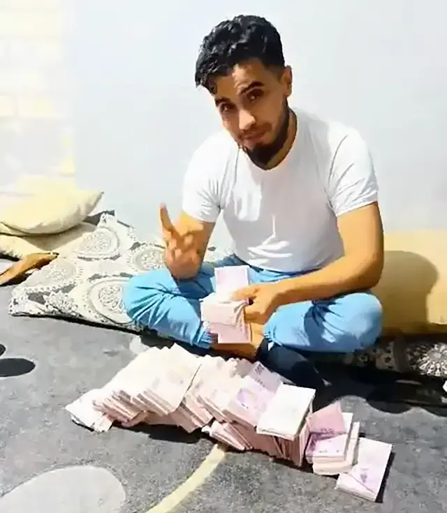 Soygun paralarını odaya döküp say say bitiremediler