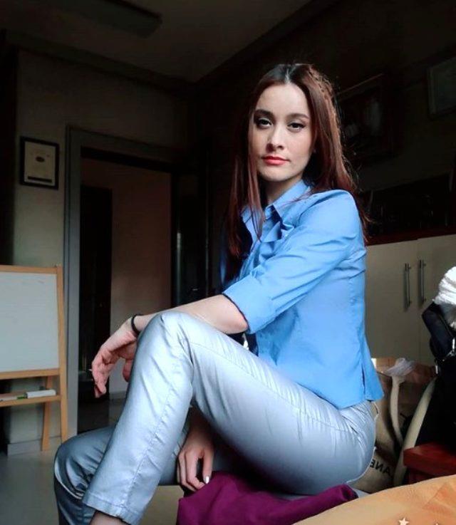 Elif Kaya kimdir? Kaç yaşında, nereli, mesleği ne? Şarkıcı Elif Kaya'nın hayatı ve biyografisi!