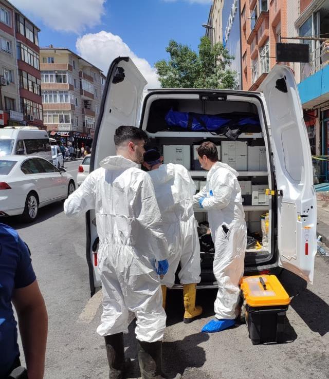 Yangına uykuda yakalanan market çalışanı hayatını kaybetti