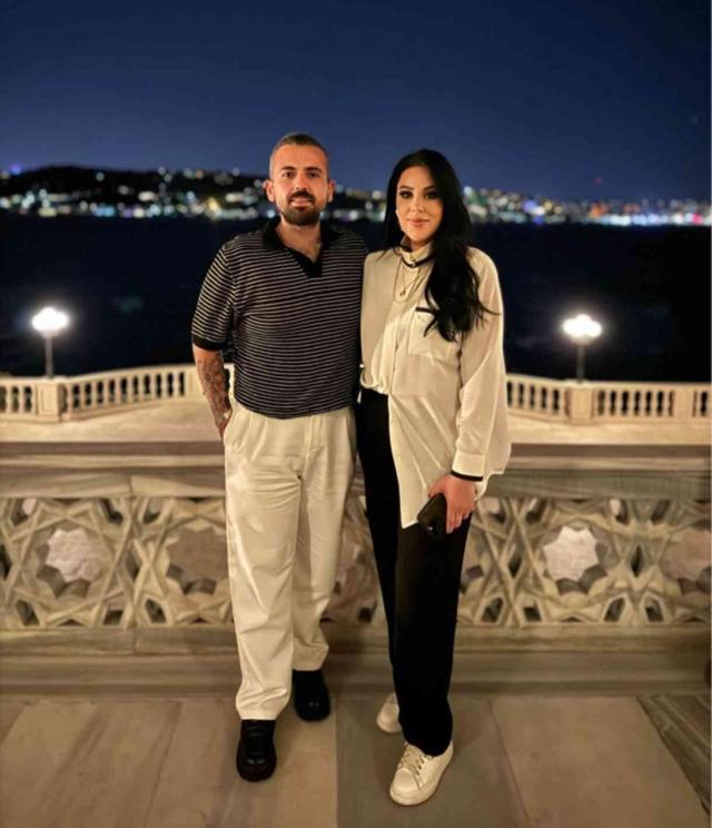 Ferdi Tayfur ve kızının arasındaki soyadı krizi damadı dahil oldu! Parmak sallayarak gözdağı verdi