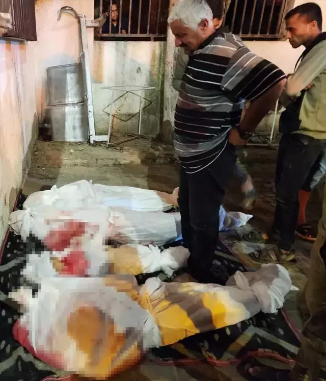 İsrail, Gazze'deki Filistinlilerin Çadırlarına Saldırdı: En Az 40 Ölü