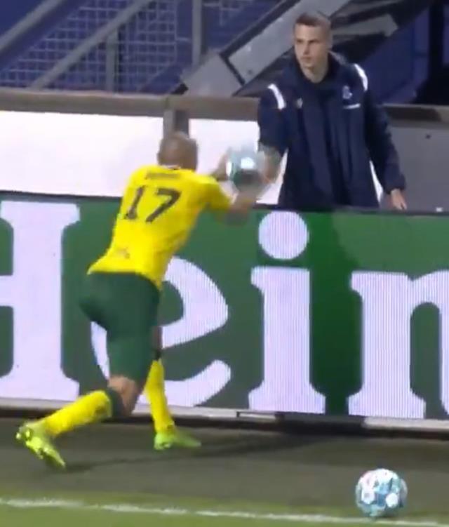 Burak Yılmaz'dan top toplayıcı çocuğa olay hareket! Ülke ayağa kalktı, jet hızında açıklama geldi