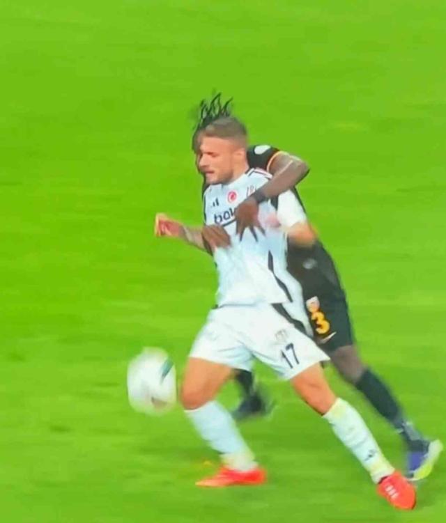 Herkes bunu tartışıyor! İşte Beşiktaş'ın penaltı beklediği pozisyon