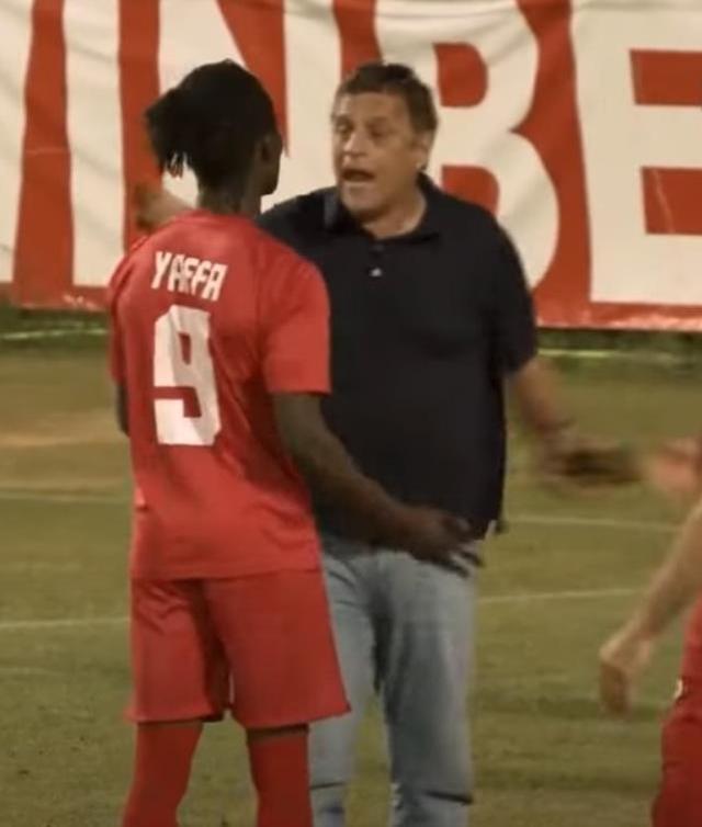 Çıldıran başkan penaltı atılacakken sahaya girdi! Sonrasında yaşananların tarihte örneği yok