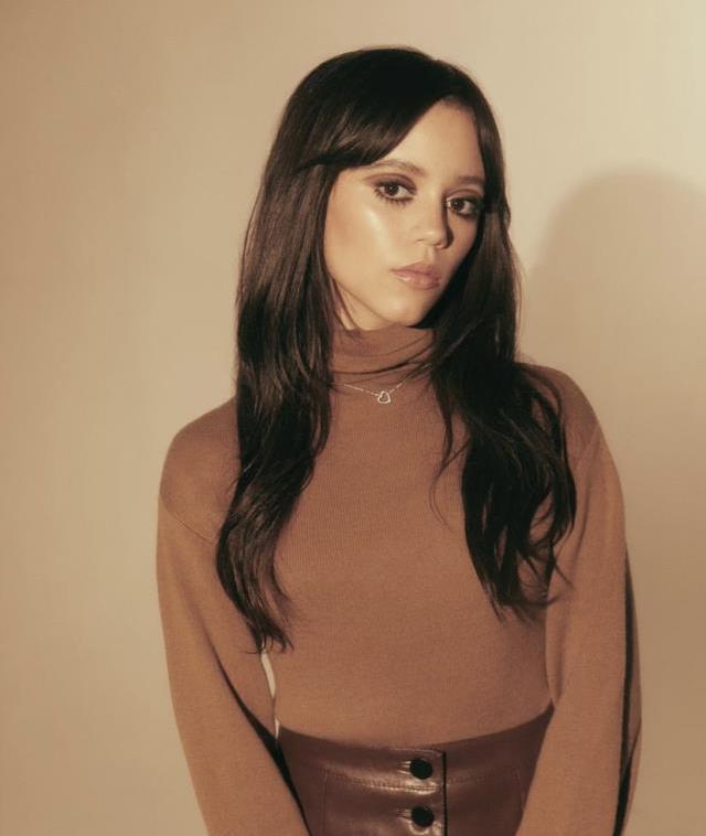 Jenna Ortega kimdir? Jenna Ortega kaç yaşında, nereli? Jenna Ortega oynadığı film ve diziler neler? Jenna Ortega Instagram hesabı!