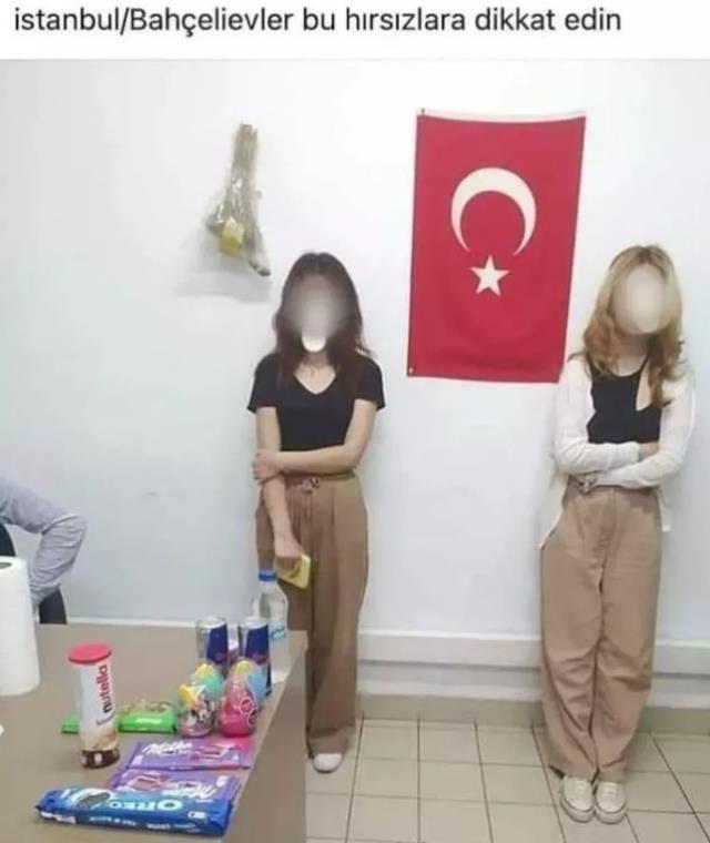 Çikolata çalan kız çocuklarının Türk bayrağının önünde fotoğrafını çekip sosyal medyada afişe etti