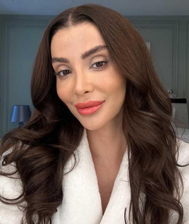 Babasının ölümünden sonra bir deri bir kemik kalmıştı! Özge Ulusoy'un son hali görenleri şaşkına çevirdi