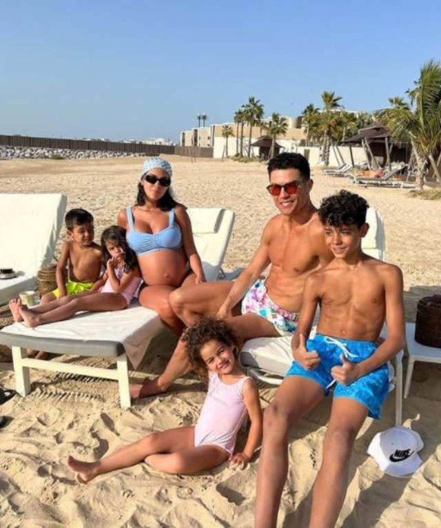 Babasının oğlu! Cristiano Ronaldo Junior, dev takıma transfer oldu