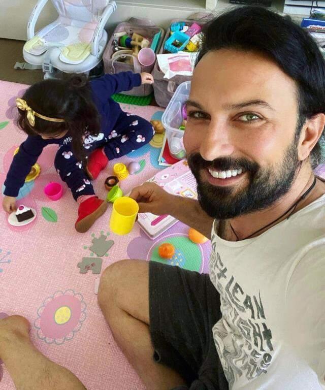 Yeni imajını paylaşan Tarkan, gündeme bomba gibi düştü