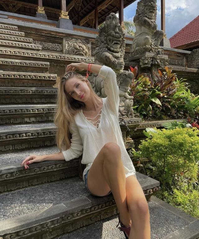 Emire Cansu Kurtaran kimdir? Emire Cansu Kurtaran kaç yaşında, nereli? Emire Cansu Kurtaran Instagram hesabı!