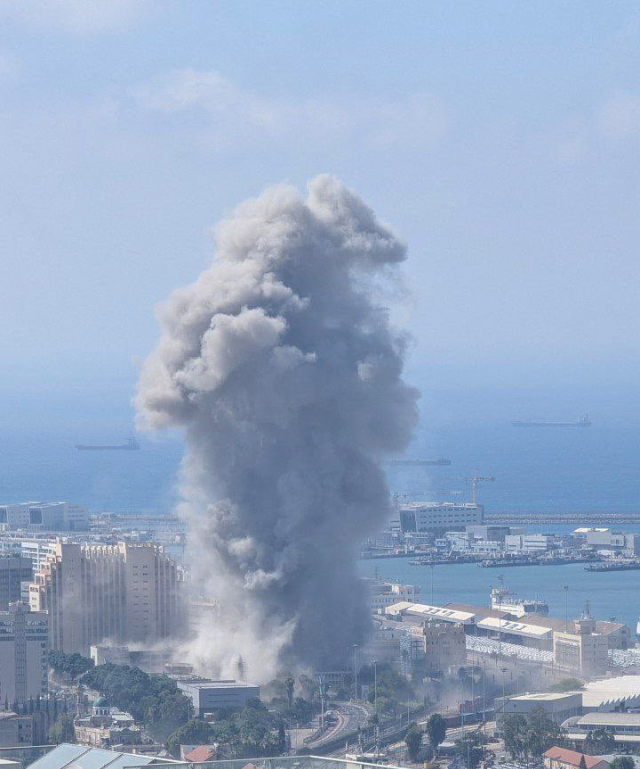 İran taarruza geçti, İsrail'de sirenler yeniden çalmaya başladı