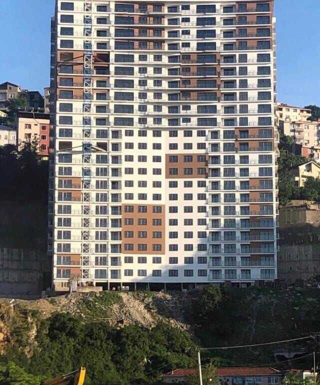 Bu garip binayı görenler 'Kader planına göre inşa edilmiş' demekten kendini alamıyor