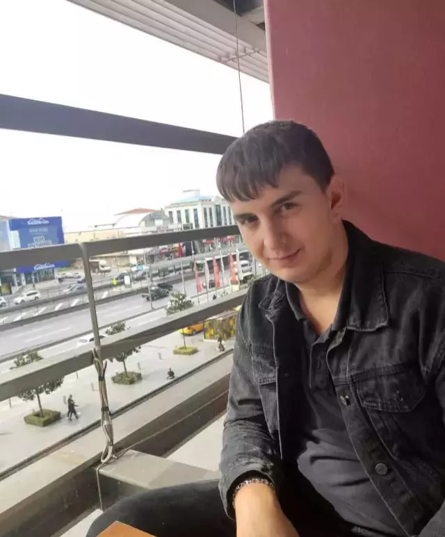 Ablasının düğününde kalp krizi geçiren genç hayatını kaybetti