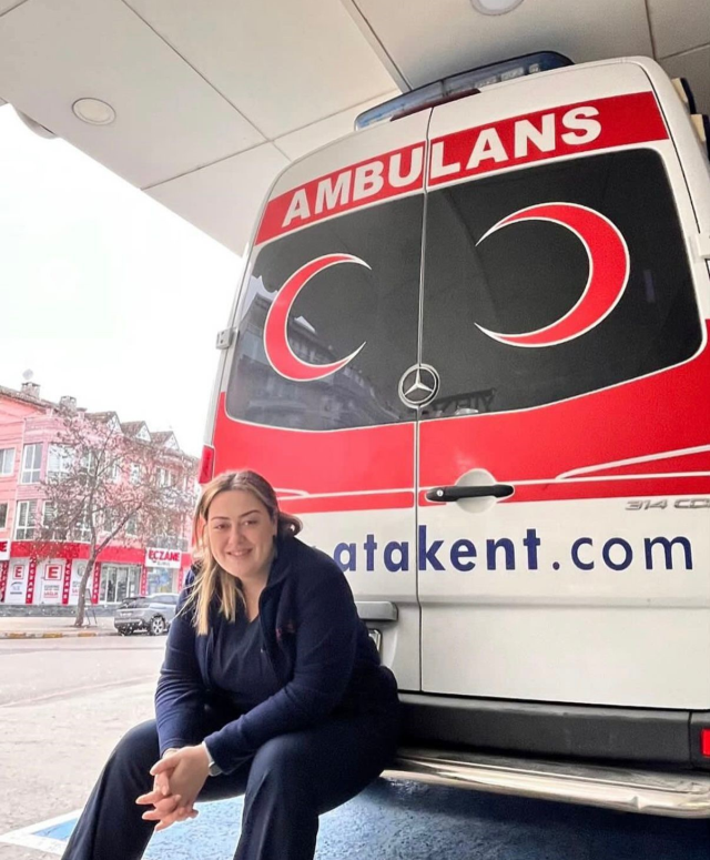 Alışverişten dönen sevgilisi ve kardeşini katledip intihar etti