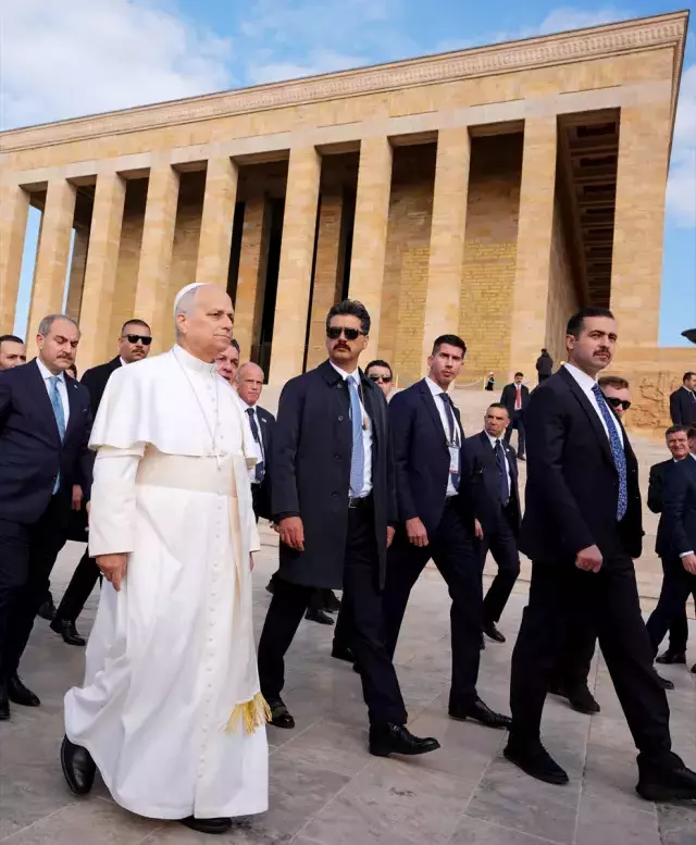 Anıtkabir'i ziyaret eden Papa 14. Leo, Özel Defter'i imzaladı