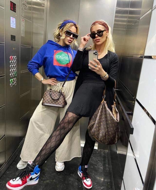 Cicişler saç saça baş başa kavga etti, Ceyda Ersoy ablasını sildi