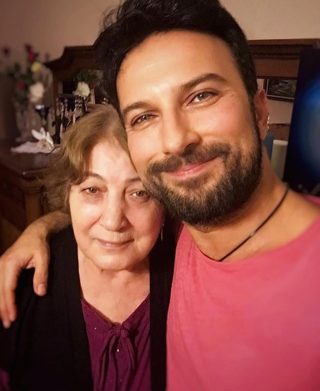 Tarkan'ın acı günü! Annesi hayatını kaybetti
