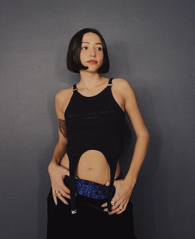 Zeynep Bastık kimdir? Zeynep Bastık kaç yaşında, nereli? Zeynep Bastık şarkıları neler? Zeynep Bastık İnstagram hesabı!
