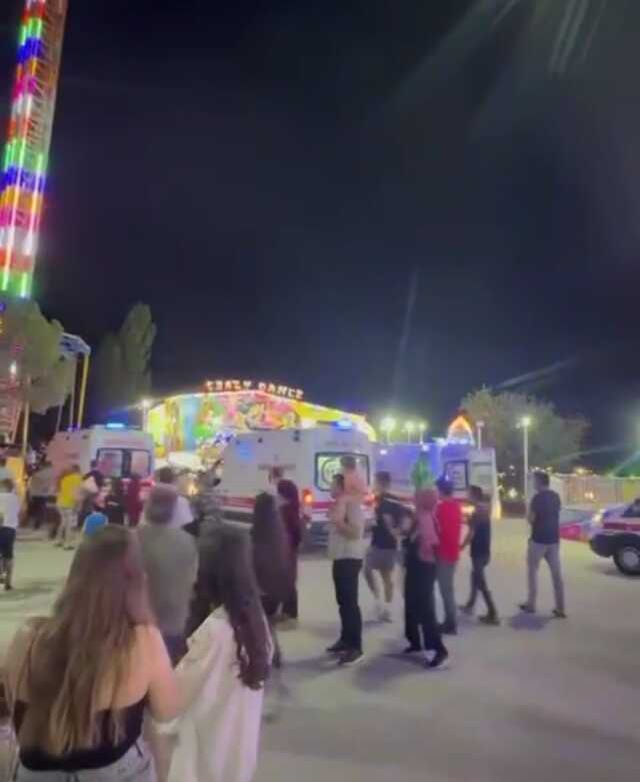 Lunaparkta salıncak önce savruldu sonra ağaca çarptı: 6 yaralı