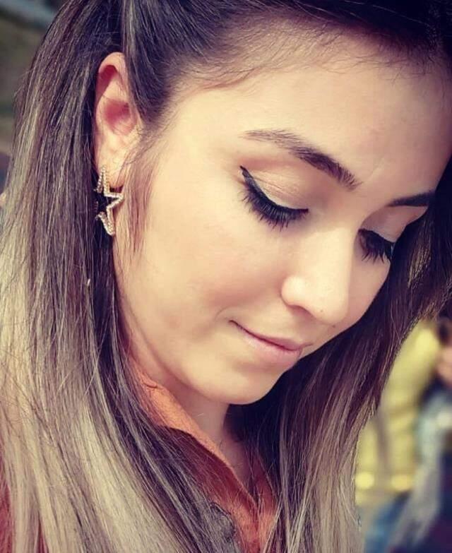 9 aylık hamile olduğu için aşı yaptırmayan genç memur, bebeğini göremeden hayatını kaybetti