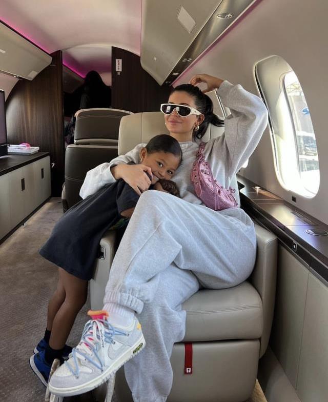 Kylie Jenner kimdir? Kylie Jenner kaç yaşında? Kylie Jenner babası kim?