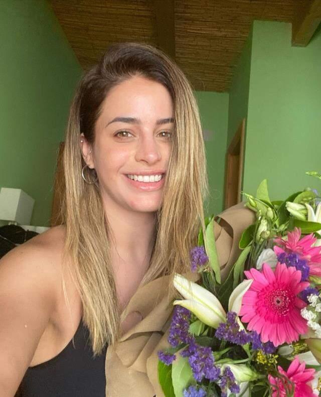 Büşra Pekin, Dilber Ay'ı canlandıracağı film için 9 kilo aldı