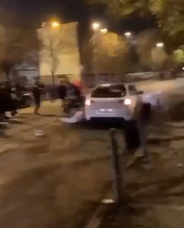Gözü dönen Fransız, arabasını Faslı taraftarların üzerine sürdü! Bir çocuk ezilerek can verdi