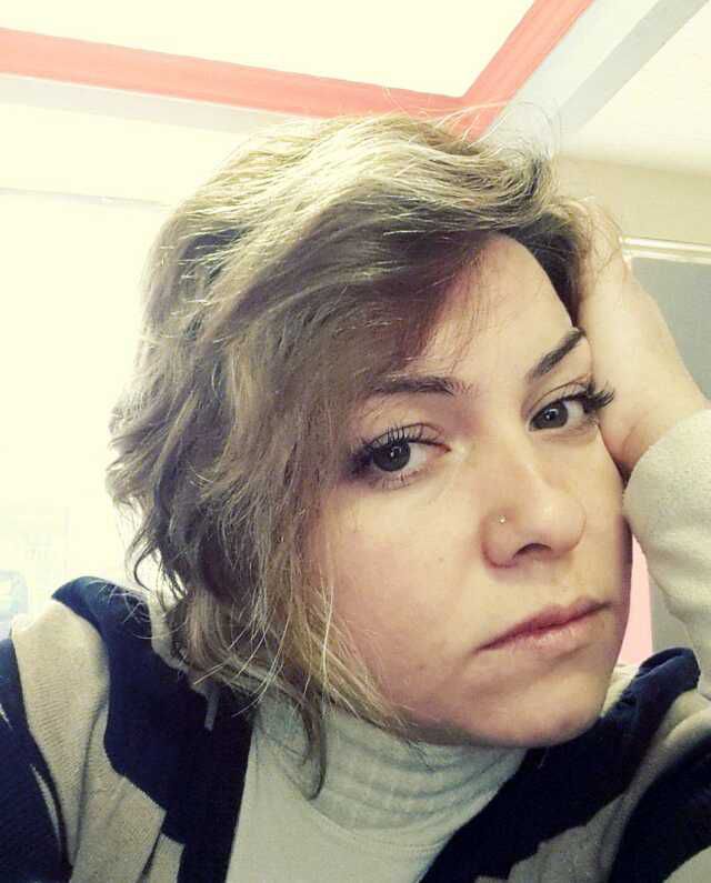 Genç kadının ölümüne neden olmuştu! Beton parçasının düştüğü bina tahliye edilerek mühürlendi