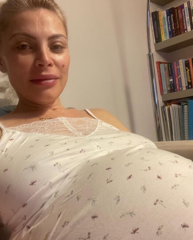 Doğum günü paylaşımı yapan Seray Sever, üzücü haberi paylaştı! Sevenlerinden babası için dua istedi