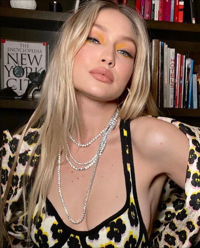 Aşk yaşadıkları konuşulan Leonardo DiCaprio ve Gigi Hadid, sarmaş dolaş görüntülendi