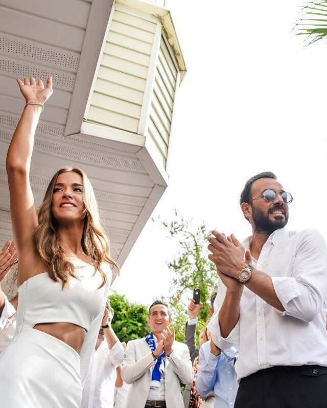 İhanet iddialarıyla gündemden düşmeyen Hakan Baş ve Bensu Soral boşanıyor