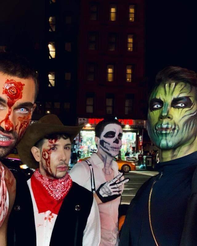 Kerimcan Durmaz'dan Cadılar Bayramı pozu! Kıyafeti makyajını gölgede bıraktı