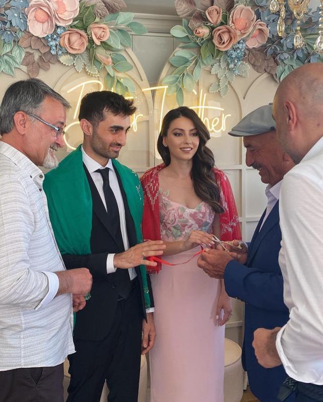 Cennet Mahallesi dizisiyle tanınan Belemir Temizsoy nişanlandı