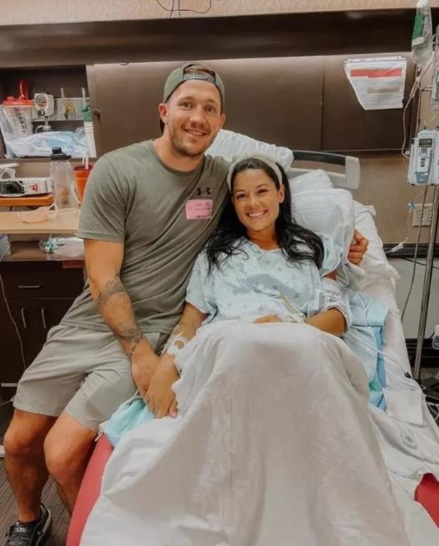 Tanımadığı kişilerden 'Taşıyıcı annelik' teklifi alan fenomen bir çılgınlığa imza attı