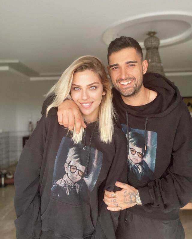 Bir hafta sonra evlenecek olan Yasemin Şefkatli, gelin hamamında dansöz oynattı