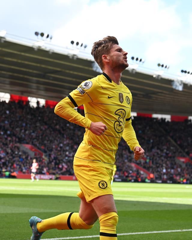 İngiltere'de neler oluyor öyle! 23 dakikada inanılmazı başaran Chelsea, Real Madrid mağlubiyetinin acısını çıkardı