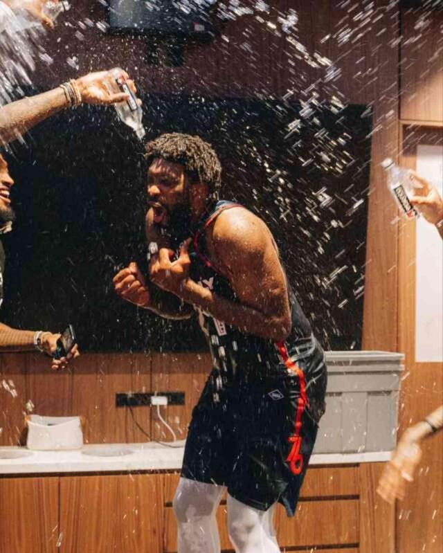 NBA'de tarihi gece! Joel Embiid 70 sayı atarak rekor kırdı