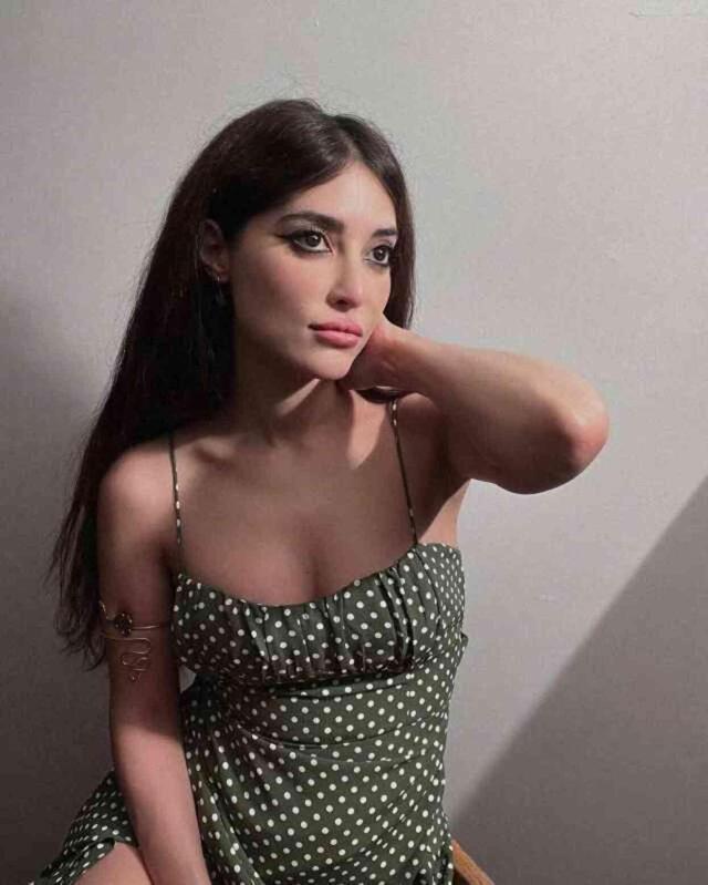 Melike İpek Yalova kimdir? Melike İpek estetiksiz hali nasıl, kaç yaşında?