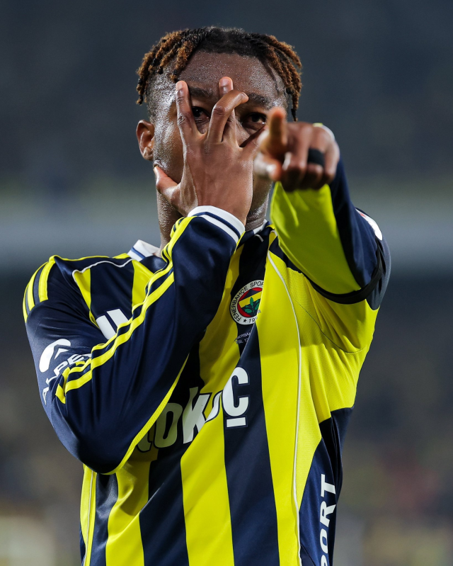 Fenerbahçe'de Süper Kupa finali öncesi sürpriz: Özel uçakla geldi