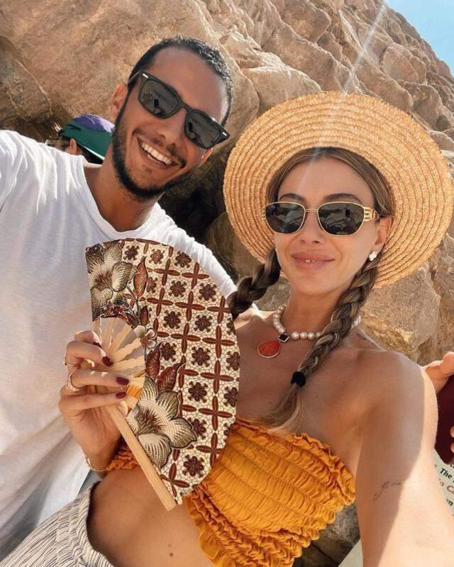 Tatile doymayan Şeyma Subaşı, bu sefer de at üstünde şaha kalktığı anları paylaştı