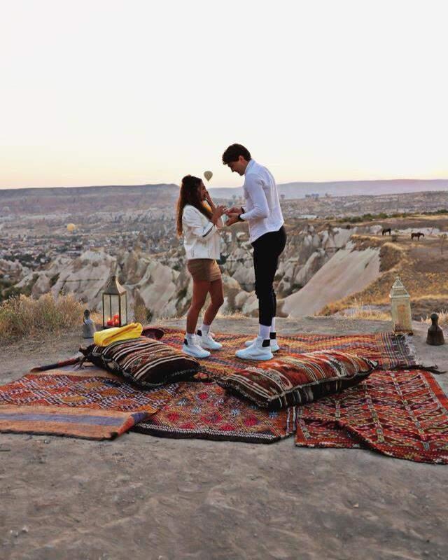 Oyuncu Ebru Şahin, Cedi Osman'ın evlilik teklifini kabul etti